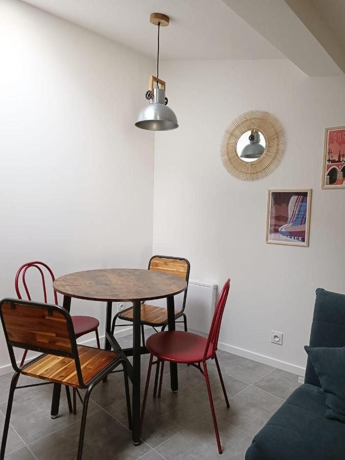 Apartment Immeuble Centre *