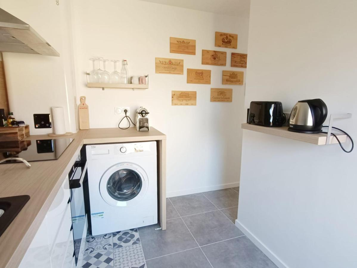 Immeuble Centre Apartment Saint-Medard-de-Guizieres