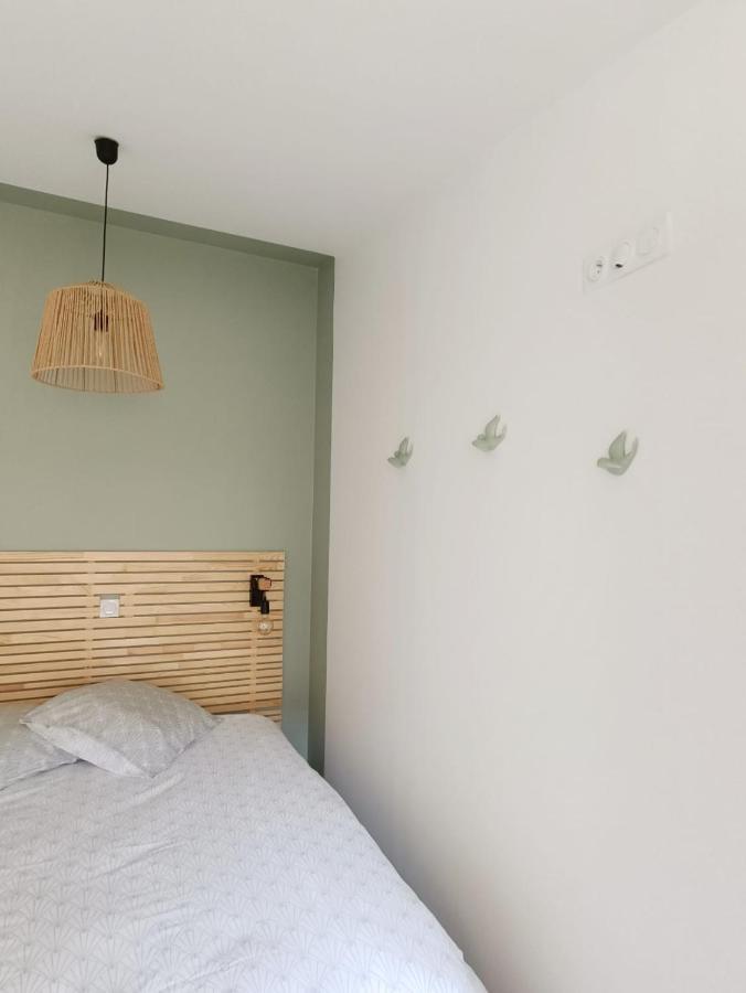 Apartment Immeuble Centre Saint-Medard-de-Guizieres