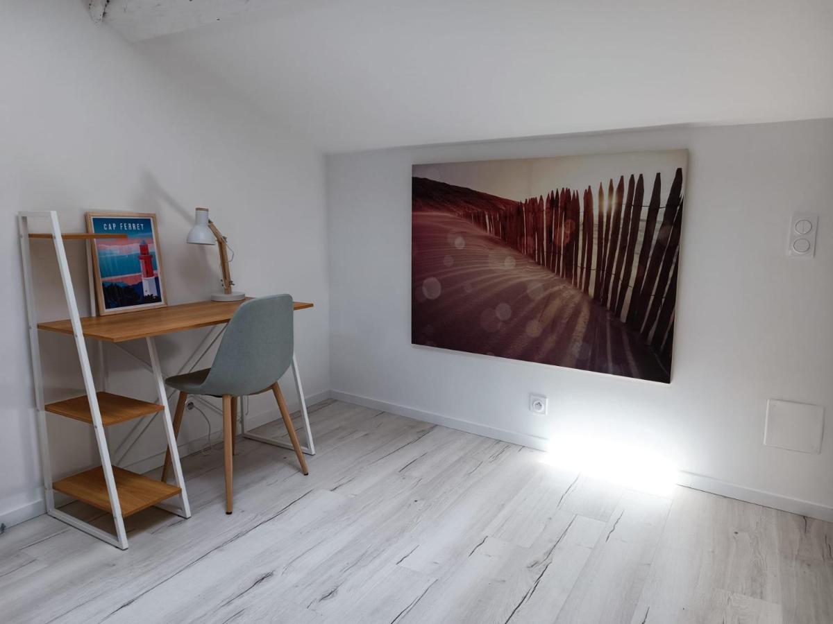 Immeuble Centre Apartment Saint-Medard-de-Guizieres